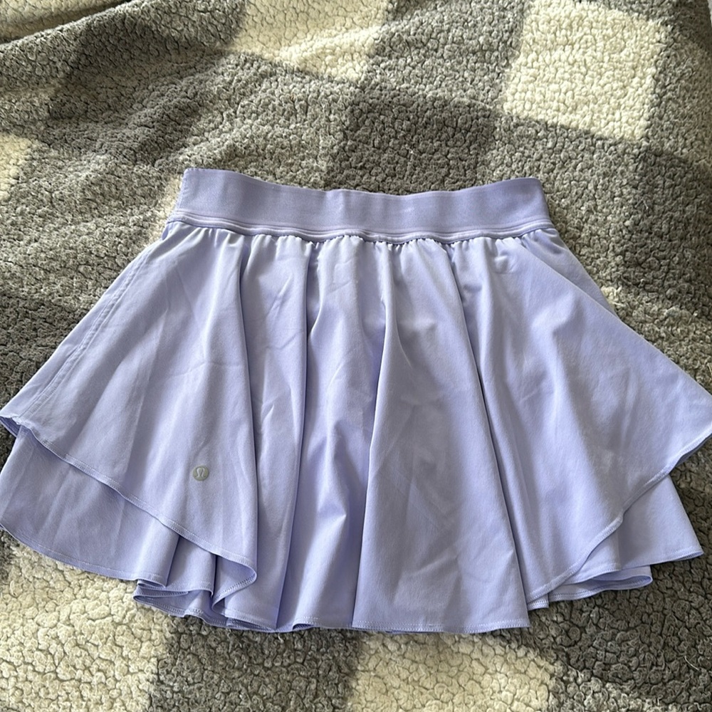 Lululemon size 8 purple skirt skort EUC Court Rival High Rise